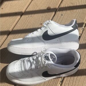 Nike Classic White and Black Sneakers